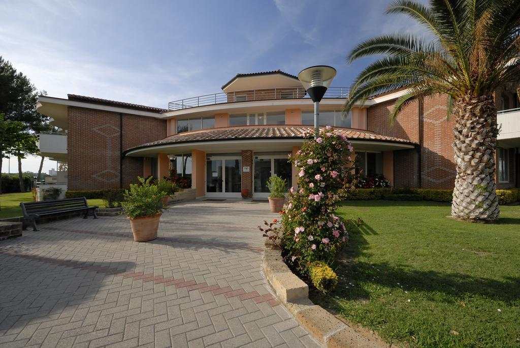 La Cecinella Apartments مارينا دي سيسينا المظهر الخارجي الصورة