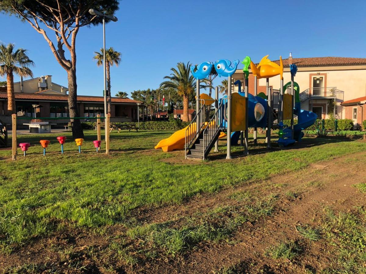 La Cecinella Apartments مارينا دي سيسينا المظهر الخارجي الصورة